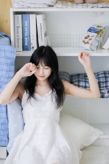 裙子里的怪兽樱花动漫